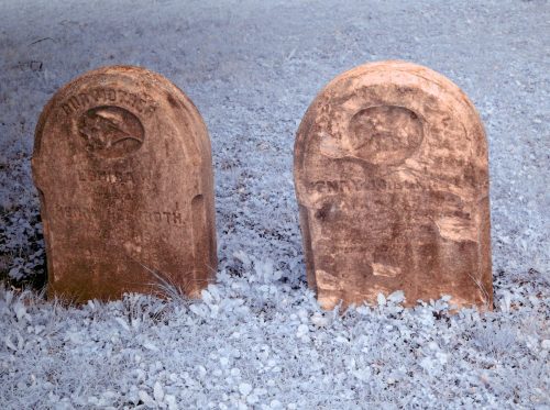 13 GraveStones